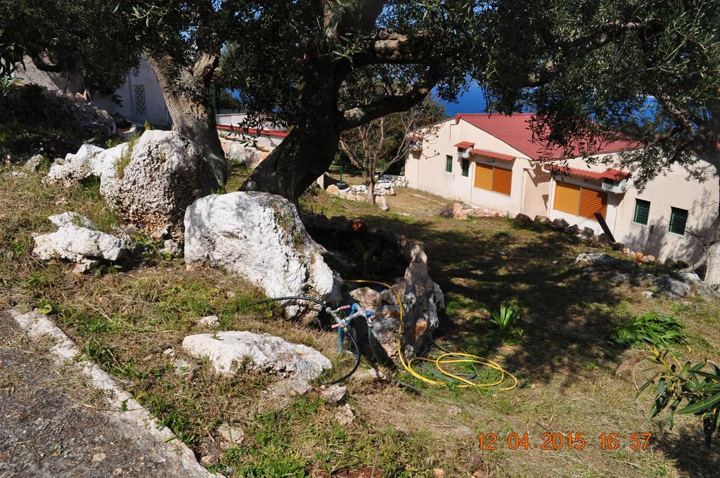 Rogakia Village Est. 1983 Zola ภายนอก รูปภาพ